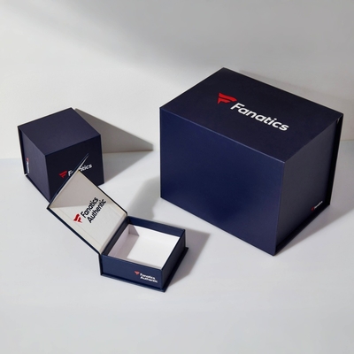 Custom Logo Luxe Paper Box Cardboard Kleding Verpakking Gift Box Met Magnet Deksel Cover