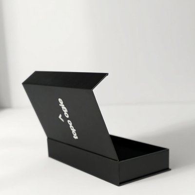 Eco-vriendelijk kunstpapier Custom verpakking logo karton Magnetische cadeaubon voor telefoonhoesje