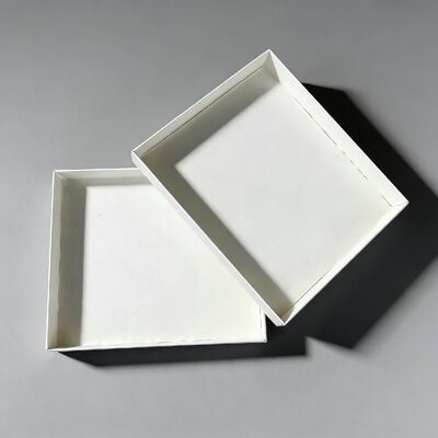 Aanpasbare recyclebare mat gelamineerde kartonnen verpakkingsdoos voor oortelefoon cadeaubon